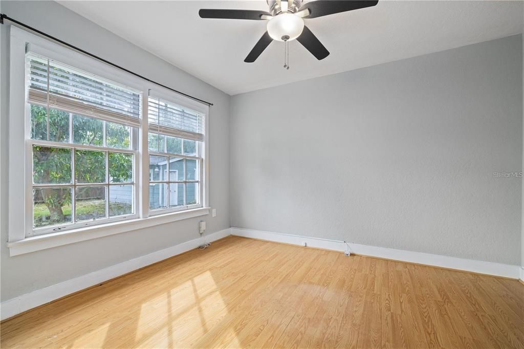 Active With Contract: $2,850 (3 beds, 2 baths, 1428 Square Feet)