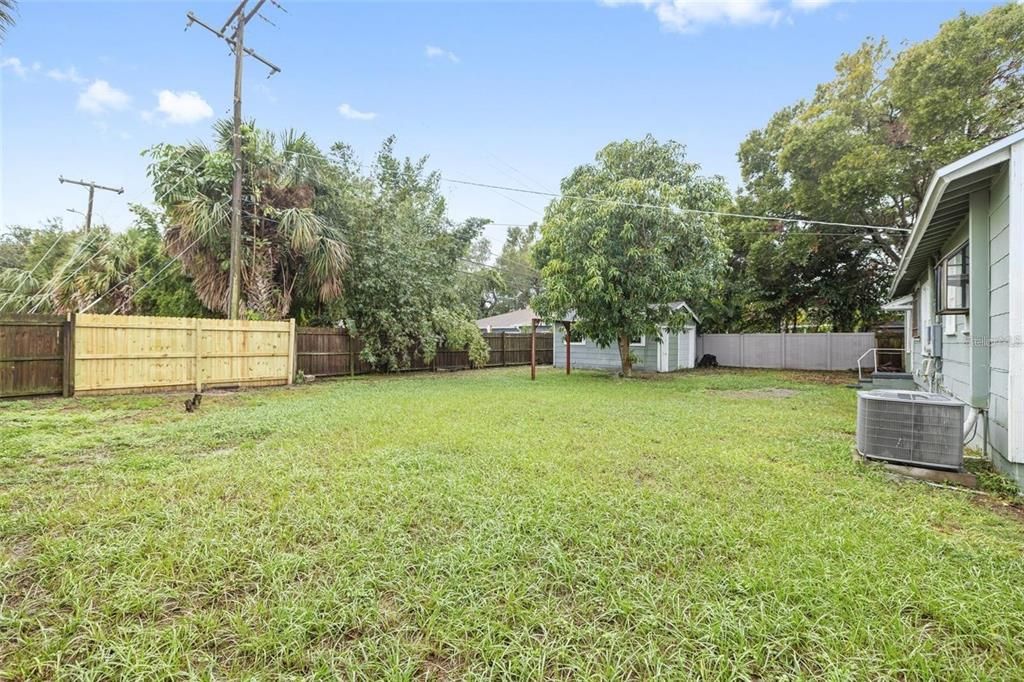 Active With Contract: $2,850 (3 beds, 2 baths, 1428 Square Feet)