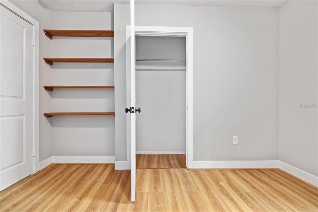 Active With Contract: $2,850 (3 beds, 2 baths, 1428 Square Feet)