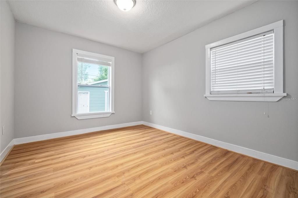 Active With Contract: $2,850 (3 beds, 2 baths, 1428 Square Feet)