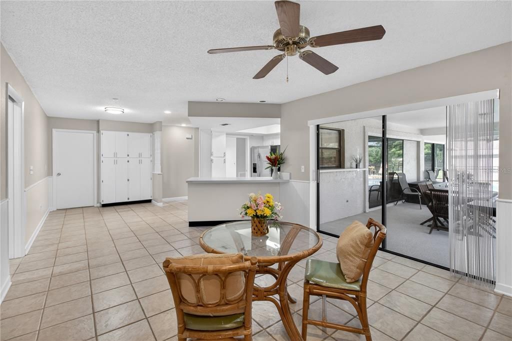 En Venta: $425,000 (3 camas, 2 baños, 1805 Pies cuadrados)