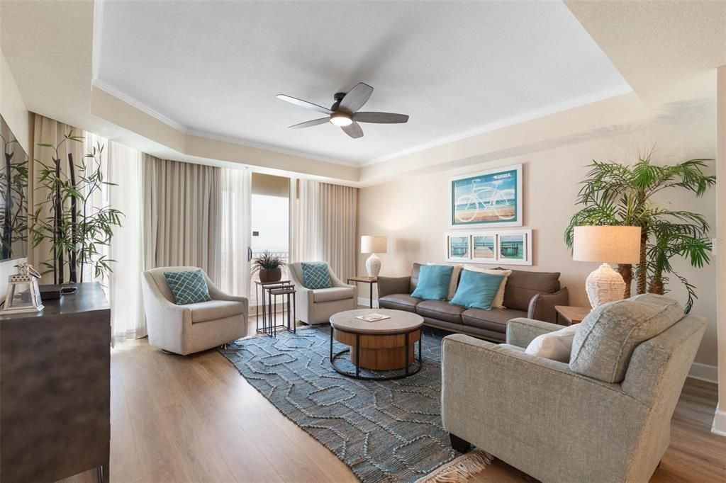 En Venta: $765,000 (3 camas, 3 baños, 1676 Pies cuadrados)