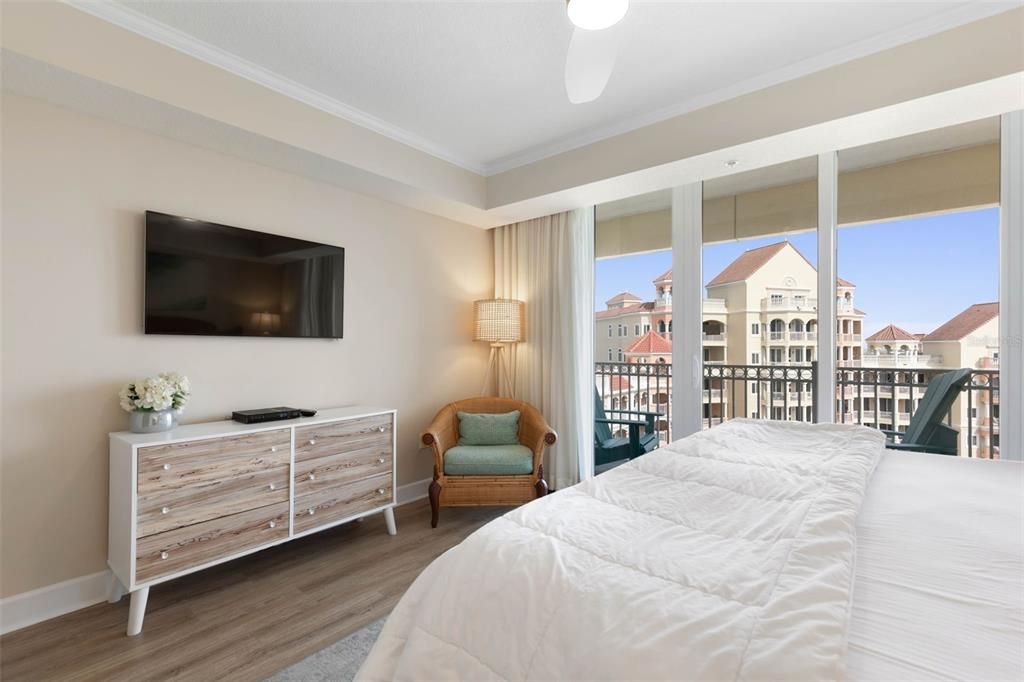 En Venta: $765,000 (3 camas, 3 baños, 1676 Pies cuadrados)