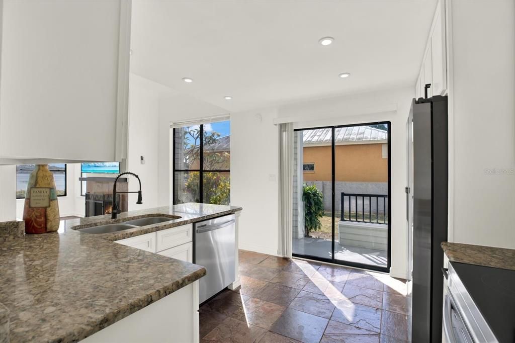 Activo con contrato: $199,000 (2 camas, 2 baños, 1139 Pies cuadrados)