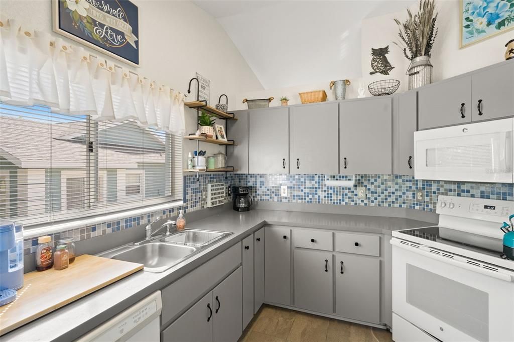 Activo con contrato: $168,500 (2 camas, 2 baños, 1266 Pies cuadrados)