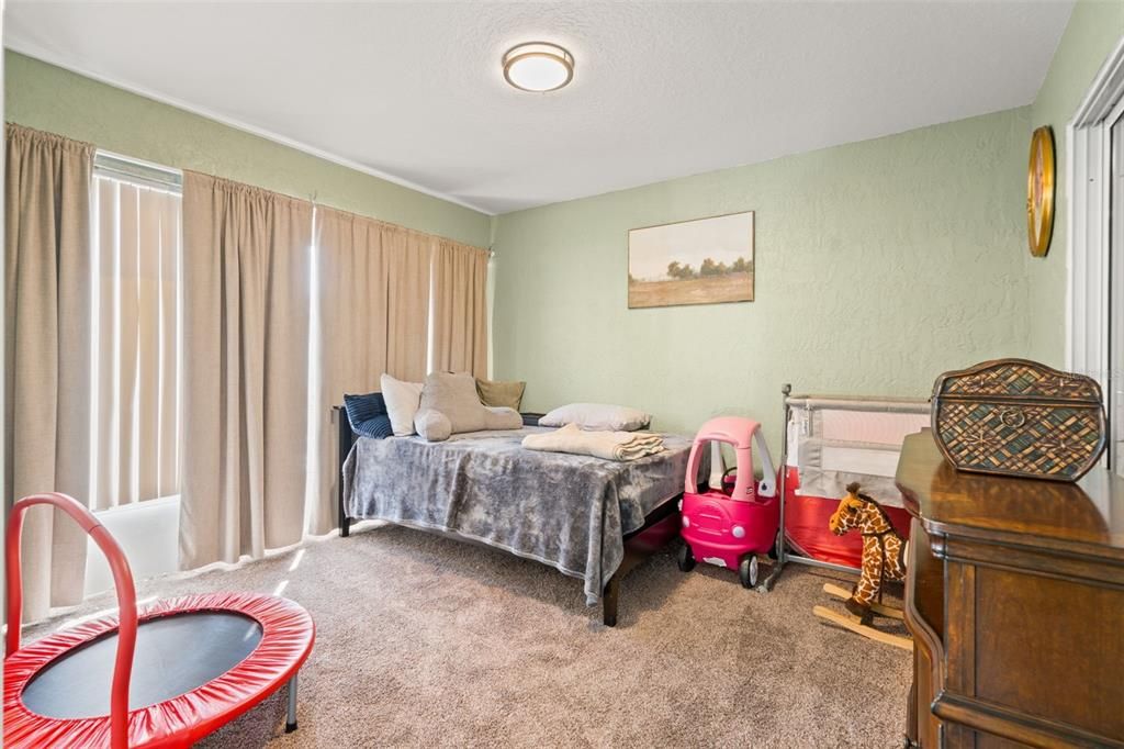 Activo con contrato: $168,500 (2 camas, 2 baños, 1266 Pies cuadrados)
