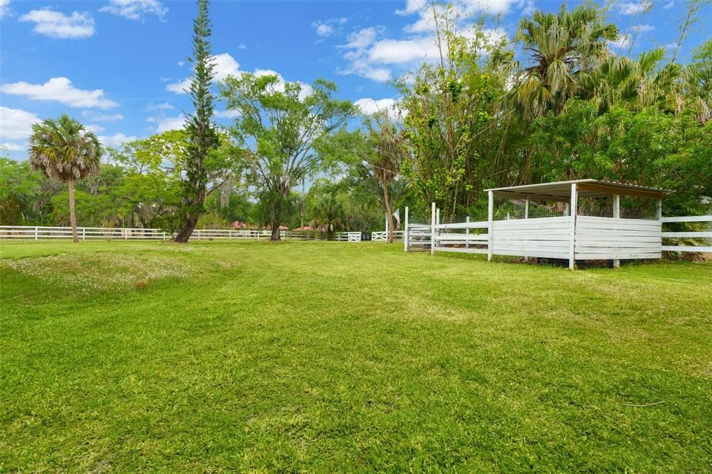 For Sale: $659,000 (3 beds, 3 baths, 1745 Square Feet)