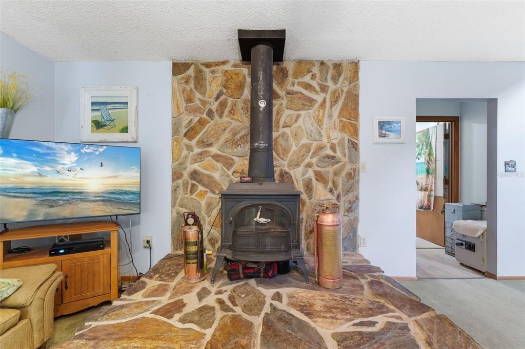 For Sale: $659,000 (3 beds, 3 baths, 1745 Square Feet)
