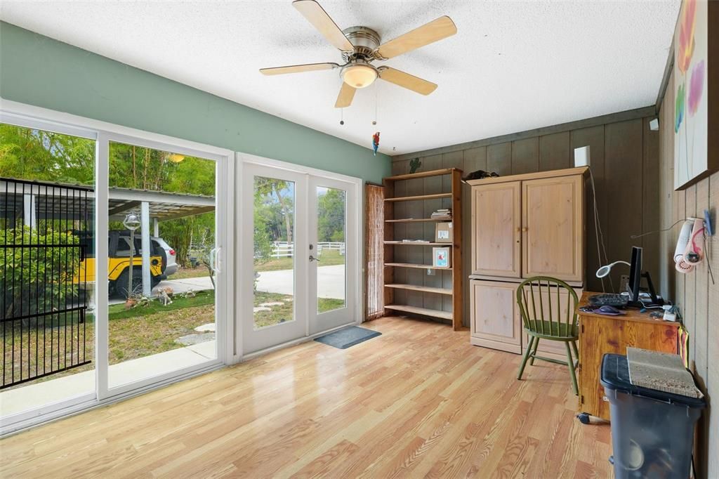 For Sale: $659,000 (3 beds, 3 baths, 1745 Square Feet)
