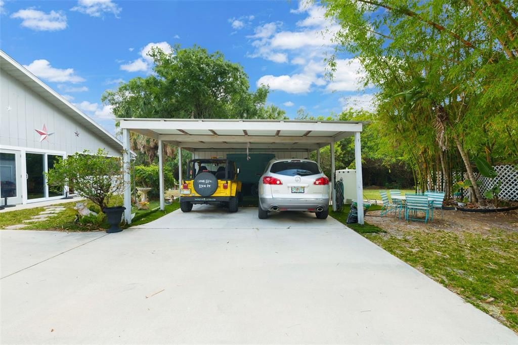 For Sale: $659,000 (3 beds, 3 baths, 1745 Square Feet)
