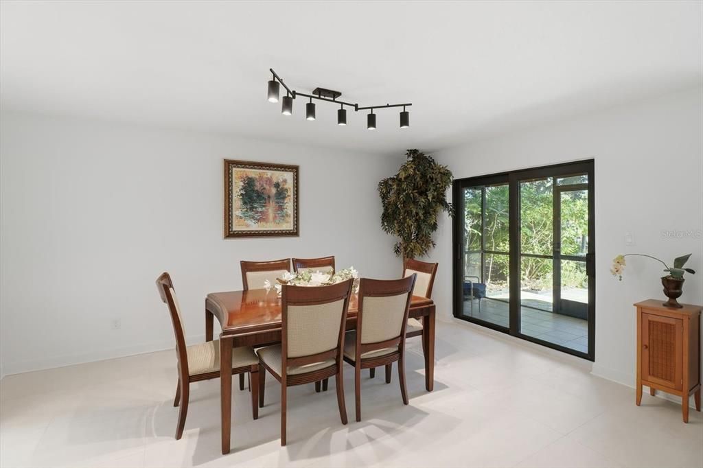 For Sale: $235,000 (2 beds, 2 baths, 1862 Square Feet)