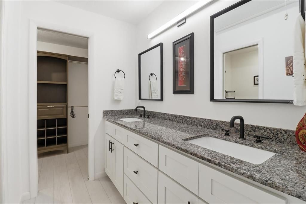 For Sale: $235,000 (2 beds, 2 baths, 1862 Square Feet)