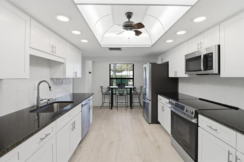 For Sale: $235,000 (2 beds, 2 baths, 1862 Square Feet)