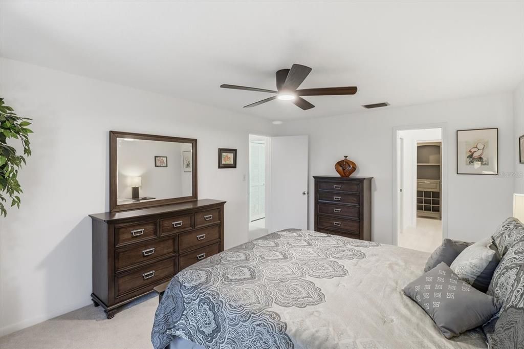 For Sale: $235,000 (2 beds, 2 baths, 1862 Square Feet)