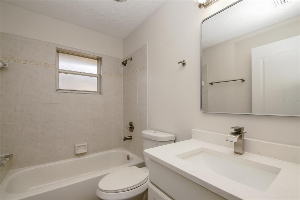 En Venta: $489,900 (4 camas, 2 baños, 2262 Pies cuadrados)