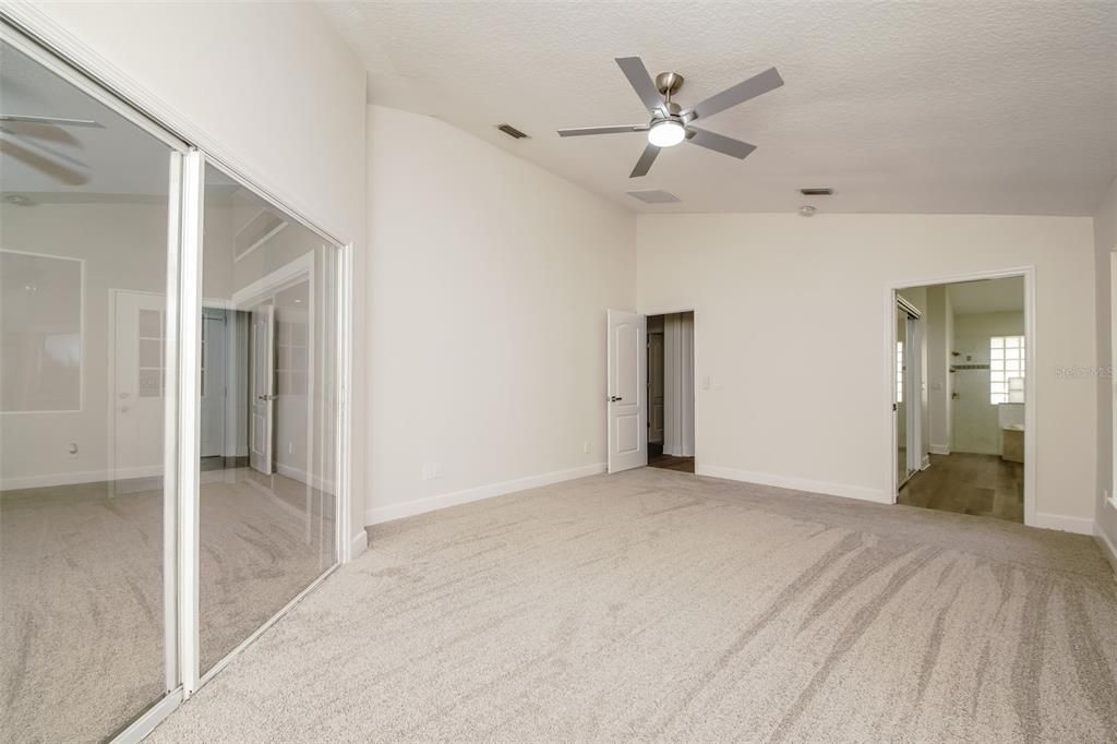 En Venta: $489,900 (4 camas, 2 baños, 2262 Pies cuadrados)