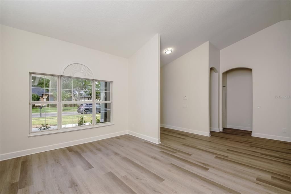 En Venta: $489,900 (4 camas, 2 baños, 2262 Pies cuadrados)