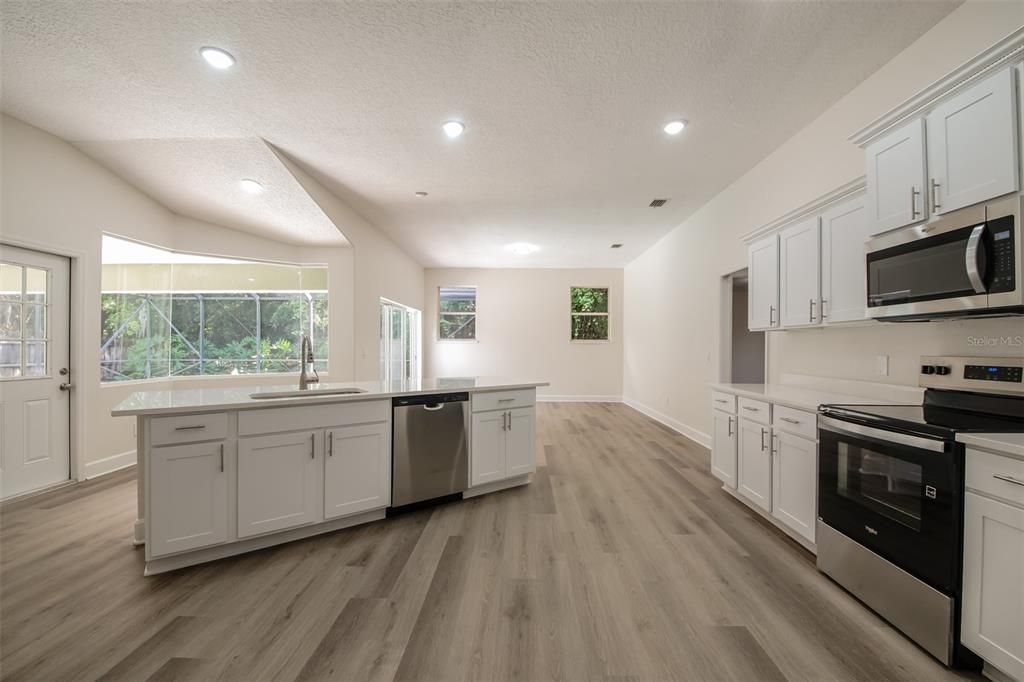 En Venta: $489,900 (4 camas, 2 baños, 2262 Pies cuadrados)