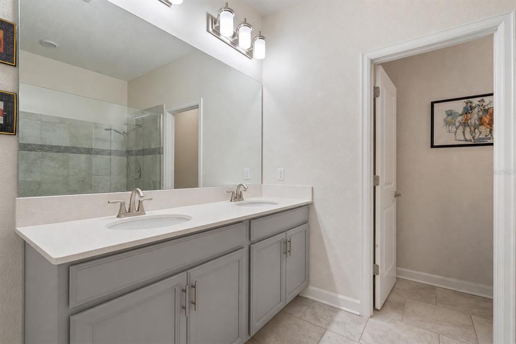 Active With Contract: $469,500 (4 beds, 3 baths, 2571 Square Feet)