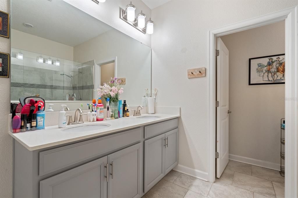 Active With Contract: $469,500 (4 beds, 3 baths, 2571 Square Feet)