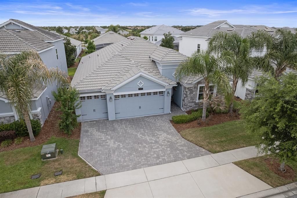 Active With Contract: $469,500 (4 beds, 3 baths, 2571 Square Feet)
