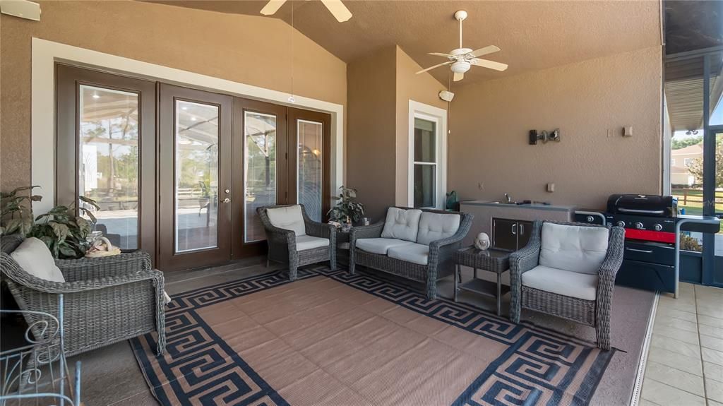 En Venta: $850,000 (3 camas, 2 baños, 2676 Pies cuadrados)