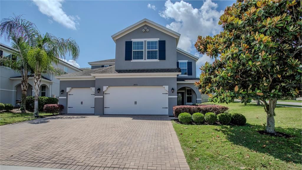 Activo con contrato: $575,000 (4 camas, 3 baños, 2895 Pies cuadrados)