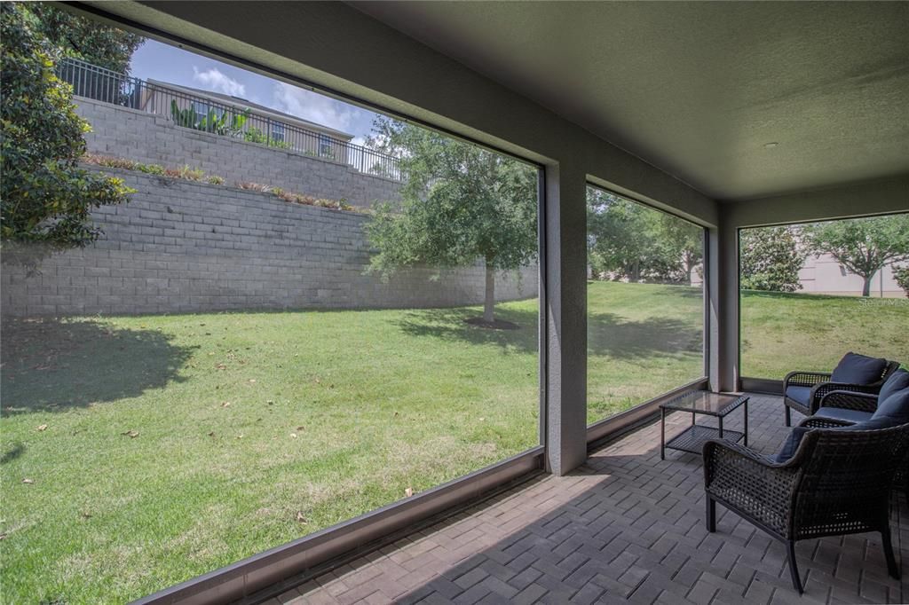 Activo con contrato: $575,000 (4 camas, 3 baños, 2895 Pies cuadrados)