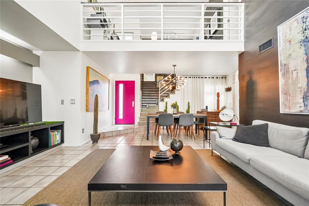 Active With Contract: $379,900 (2 beds, 2 baths, 1480 Square Feet)