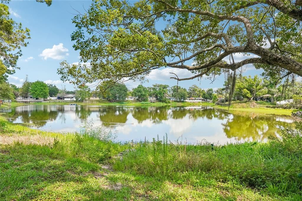 Active With Contract: $379,900 (2 beds, 2 baths, 1480 Square Feet)
