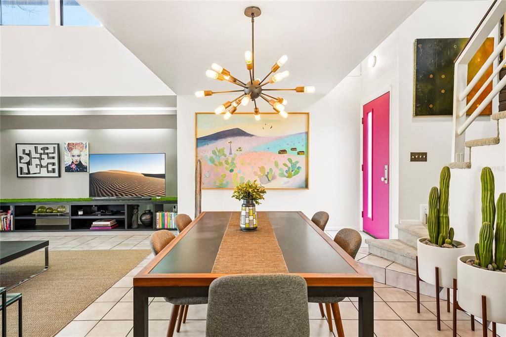 Active With Contract: $379,900 (2 beds, 2 baths, 1480 Square Feet)
