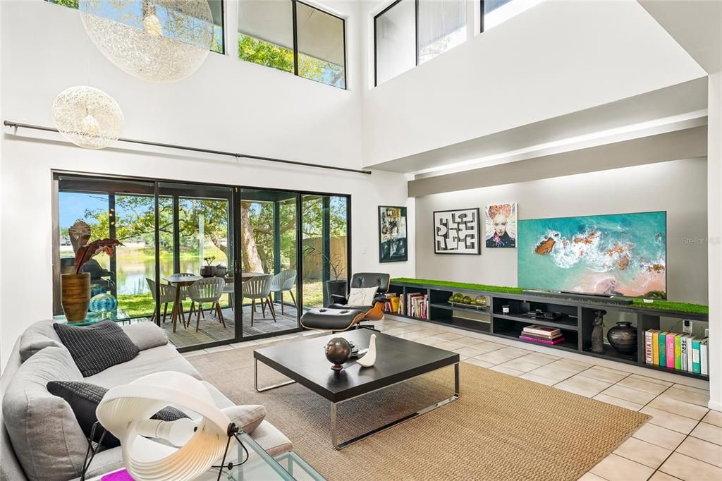 Active With Contract: $379,900 (2 beds, 2 baths, 1480 Square Feet)