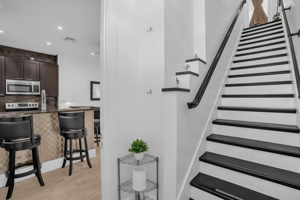 En Venta: $1,185,999 (6 camas, 0 baños, 2282 Pies cuadrados)