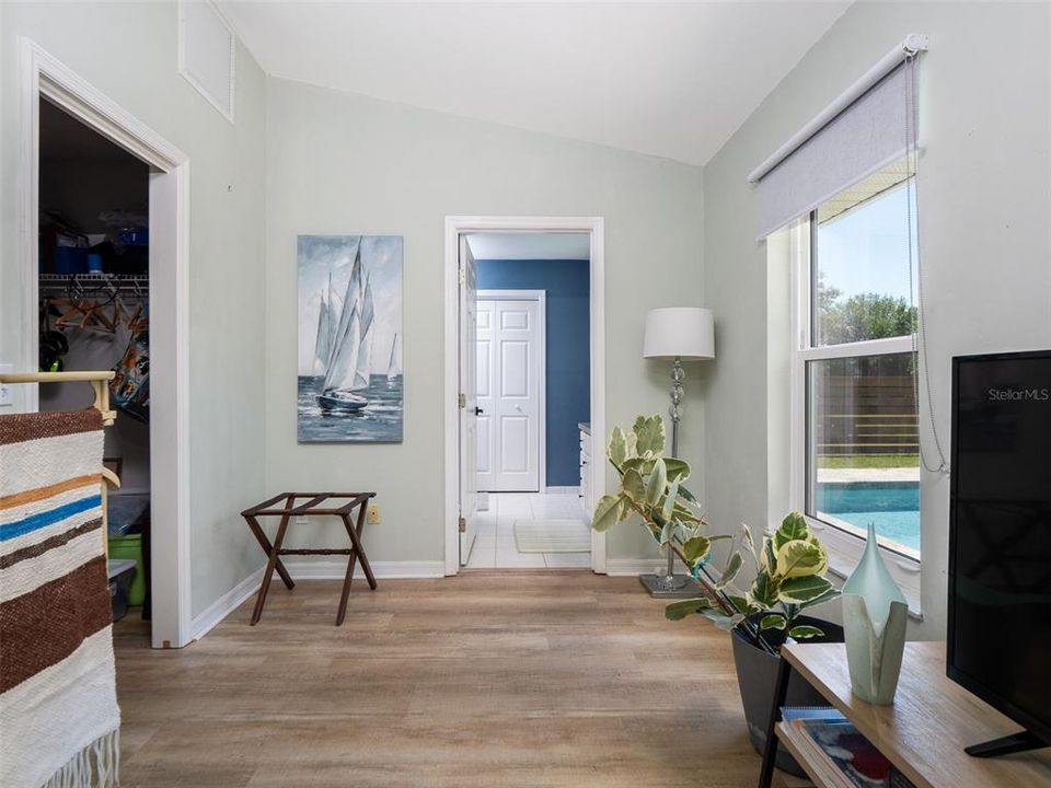 For Sale: $780,000 (5 beds, 3 baths, 2855 Square Feet)