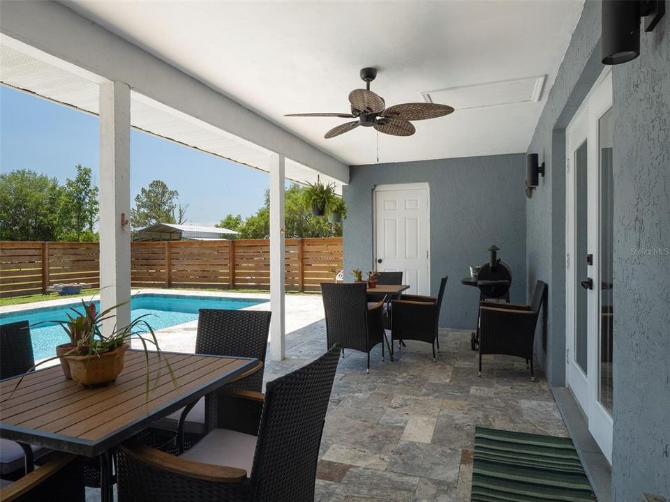 For Sale: $780,000 (5 beds, 3 baths, 2855 Square Feet)