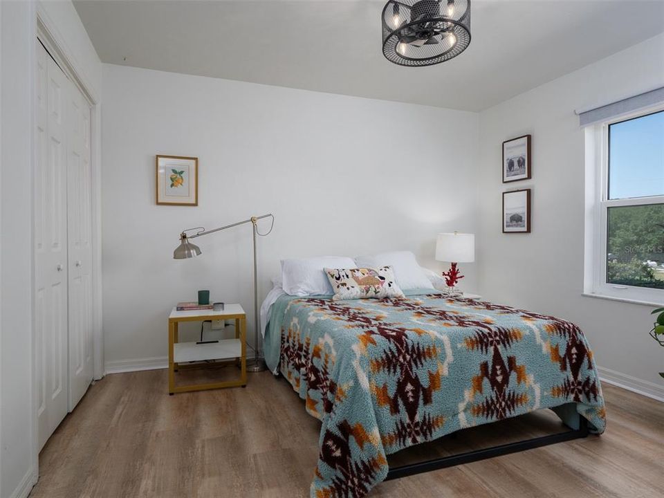 For Sale: $780,000 (5 beds, 3 baths, 2855 Square Feet)