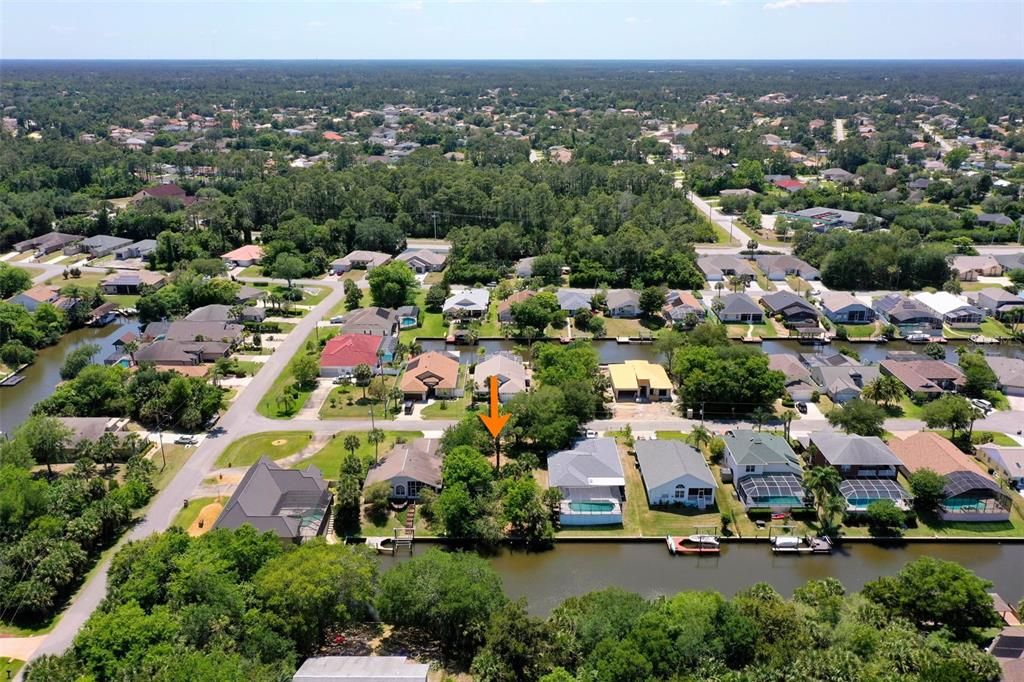 待售: $179,500 (0.17 acres)