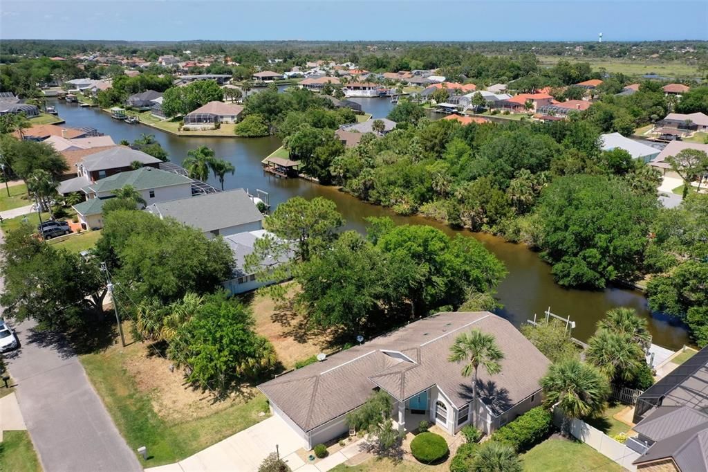 待售: $179,500 (0.17 acres)