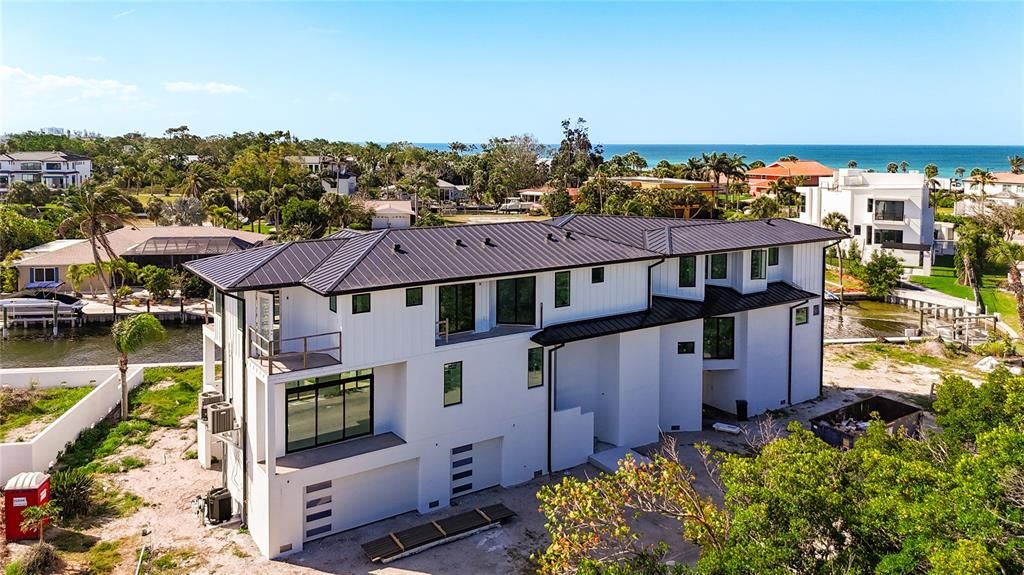 En Venta: $5,985,000 (0.28 acres)