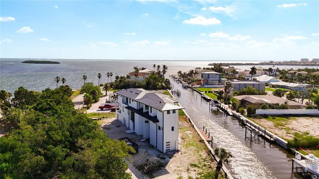En Venta: $5,985,000 (0.28 acres)