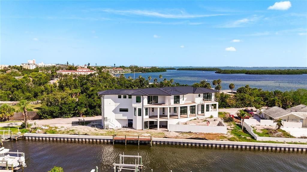 En Venta: $5,985,000 (0.28 acres)