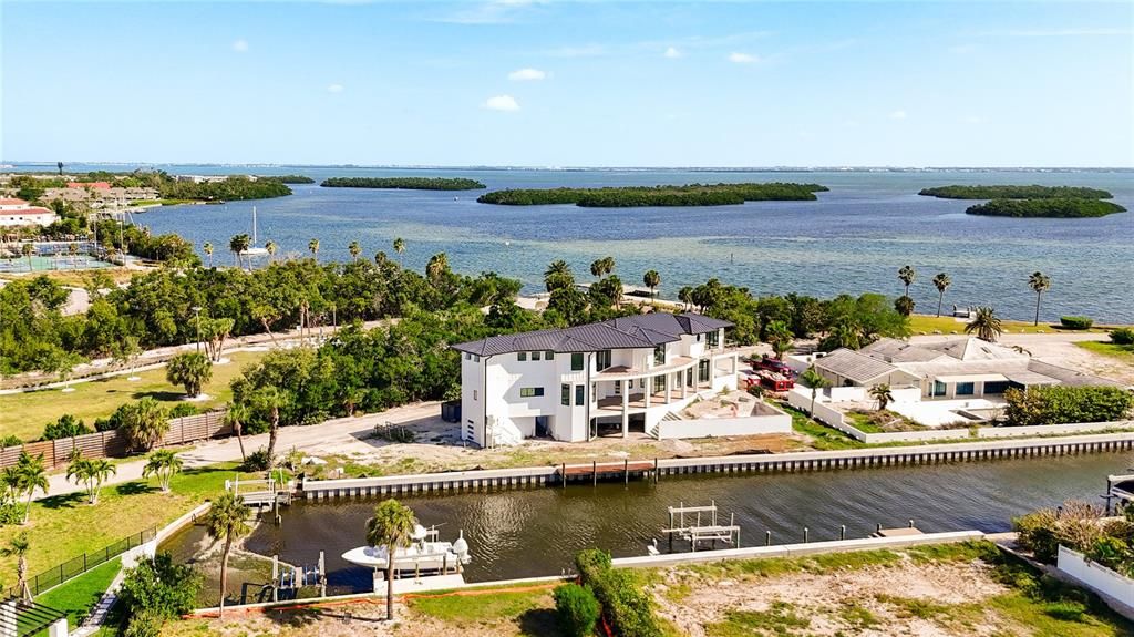 En Venta: $5,985,000 (0.28 acres)