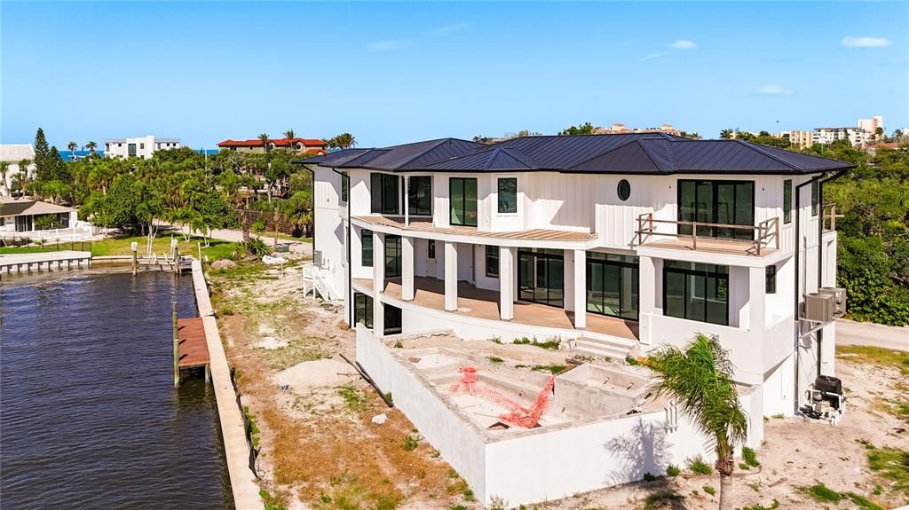 En Venta: $5,985,000 (0.28 acres)