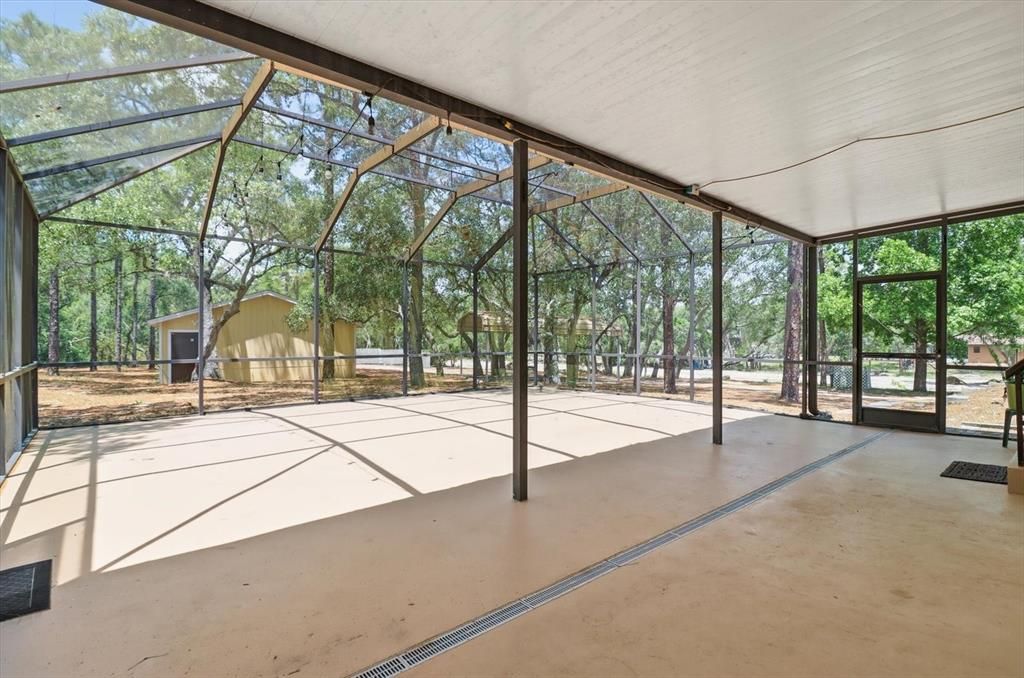 For Sale: $274,500 (4 beds, 2 baths, 1848 Square Feet)