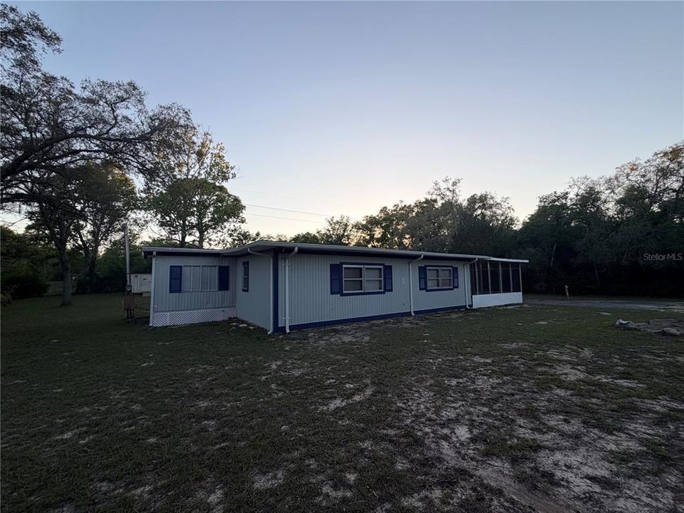 En Venta: $225,000 (4 camas, 2 baños, 1847 Pies cuadrados)