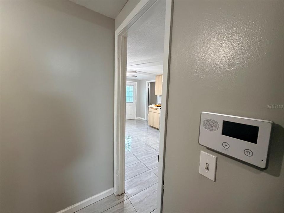 En Venta: $225,000 (4 camas, 2 baños, 1847 Pies cuadrados)