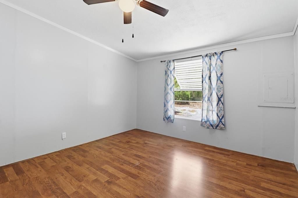 Active With Contract: $194,000 (3 beds, 2 baths, 1248 Square Feet)