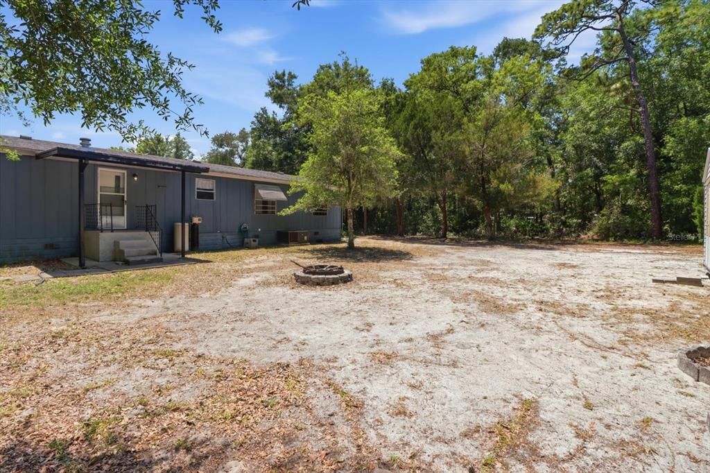 Active With Contract: $194,000 (3 beds, 2 baths, 1248 Square Feet)