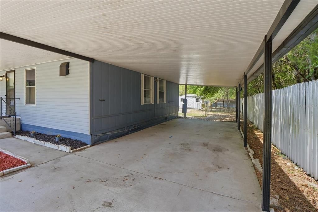 Active With Contract: $194,000 (3 beds, 2 baths, 1248 Square Feet)