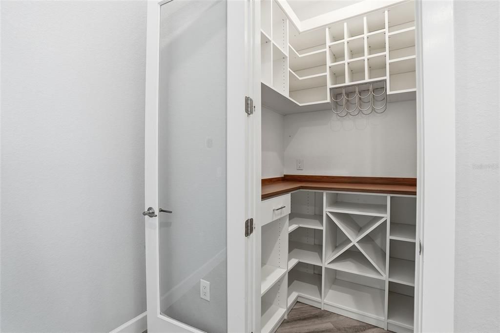 For Sale: $650,000 (3 beds, 2 baths, 2270 Square Feet)